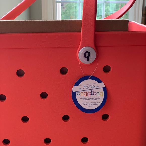 Coral Bogg Bag - Large NWT - Picture 2 of 3